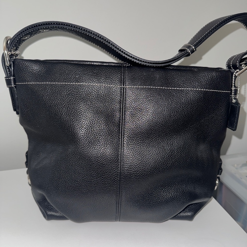 Vintage Coach Black Leather Shoulder Bag